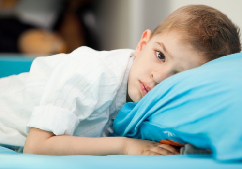 2 priežastys, kodėl vyresnis vaikas ima šlapintis į lovą