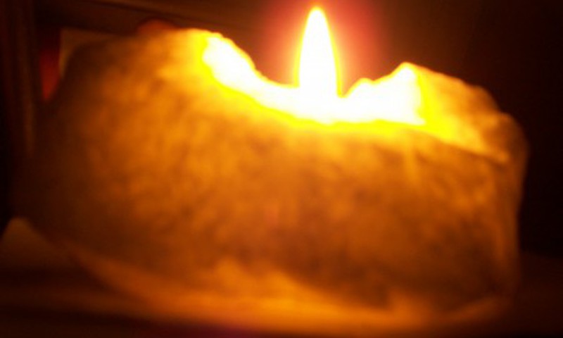 Žvakė suteikia namams jaukumo ir ne tik