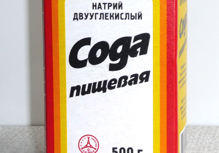 Specialistė atsako: ar verta vaisius plauti soda?
