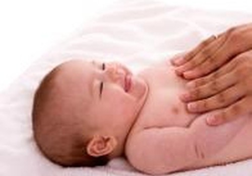 Ar reikalingas kūdikiui profesionalus masažas?