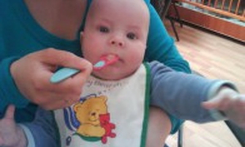 Kas norėtų pakalbėti apie maitinimo padėtis laidoje?