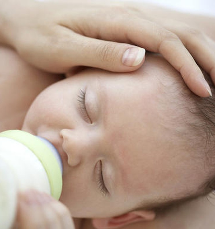 Kaip suderinti žindymą ir darbą: patarimai, nutraukiant pieną