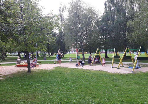VASAROS GIDAS: "Beržynėlio" parkas - puikiausias parkas vaikams Šiauliuose