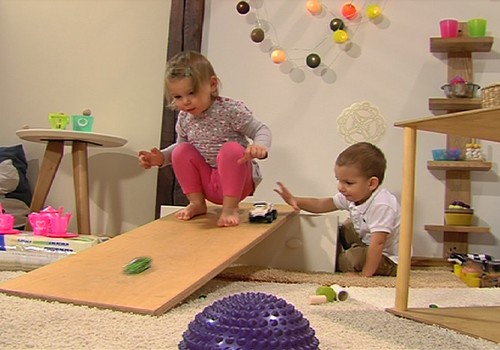 VIDEO: "Huggies® Stebuklingas kambarys" apie vaikų vystymąsi. 6 SERIJA