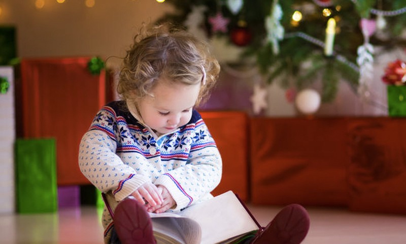 Kokių knygų vaikams dairytis prieš Kalėdas?