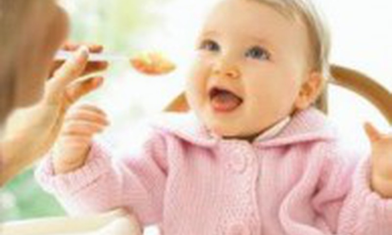 Neonatologė: Papildomas maitinimas - mamos kūrybinis laikotarpis
