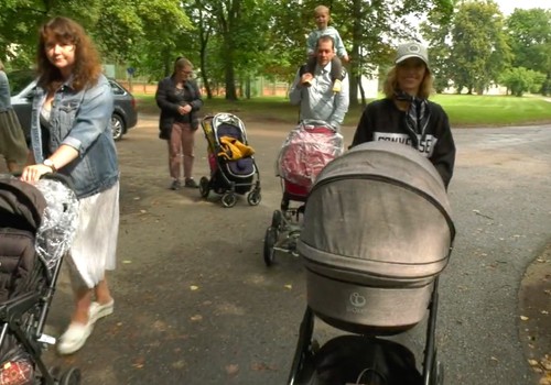 VIDEO: Ekskursijos mamoms su vežimėliais Vilniuje