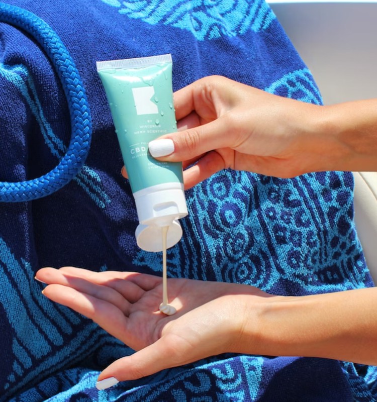 Kaip tinkamai pasirūpinti odos apsauga nuo saulės spindulių?