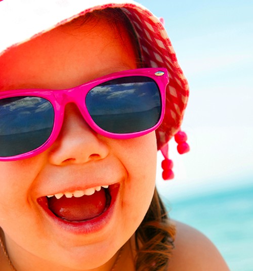 6 kriterijai, kaip išrinkti vaikams akinukus nuo saulės