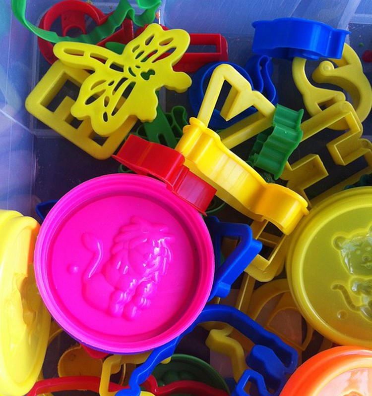 Žaidimai su metinuku: tešla vietoj plastilino