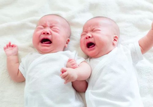 9 priežastys, kodėl kūdikiai verkia