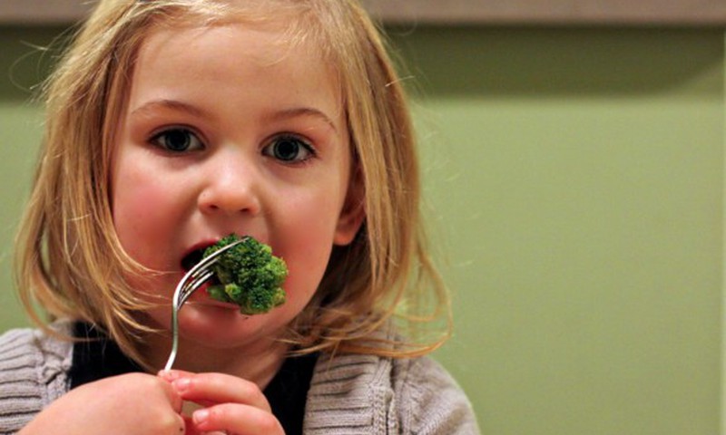 Vyresnių vaikų mitybos klaidos - ką darome blogai?