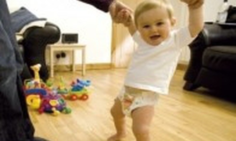 Ar išbandėte naujos pakuotės Huggies® Little Walkers?