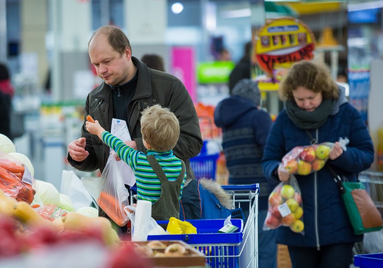 Ką daryti, kai vaikai atsisako valgyti vaisius ir daržoves? 