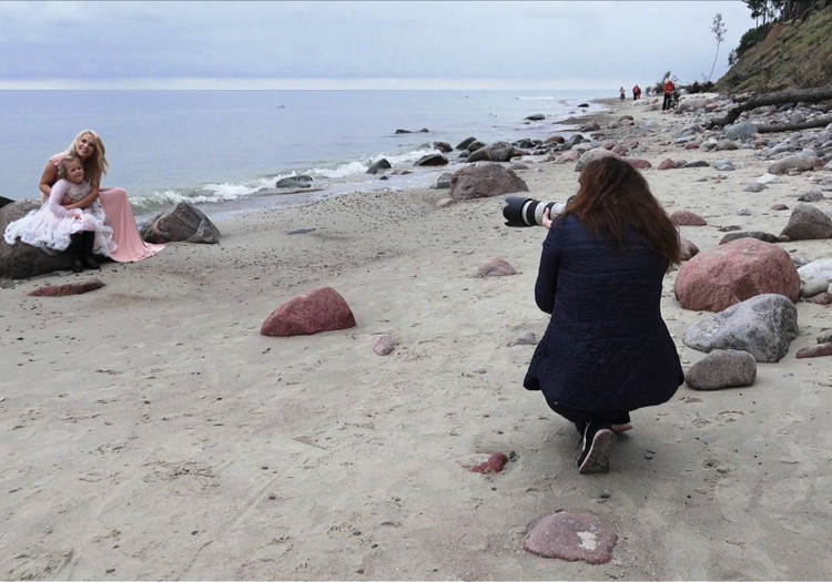 VIDEO: Fotografės patarimai, kuriant šeimos fotoknygą