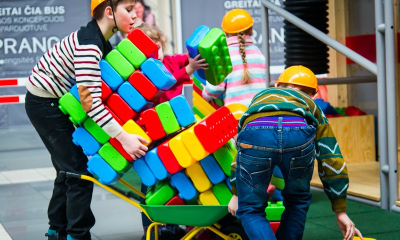 Kaune iškilo didžiausia statybų aikštelė, skirta vaikų žaidimams