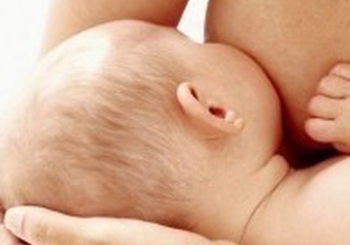 Krūtimi maitinamo kūdikio neramumo priežastys