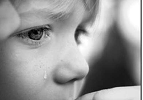 Kaip galime padėti vaikui, išgyvenančiam sunkius jausmus