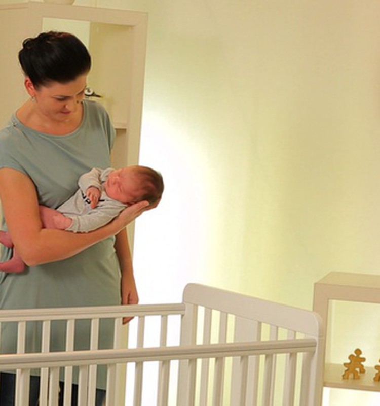 Kūdikio lovytė: 3 svarbiausi kriterijai, į ką atkreipti dėmesį