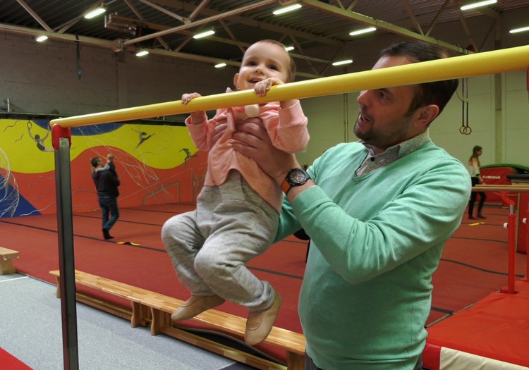 Ką matysite MK laidoje šį sekmadienį: Marijos sportas su tėčiu, vežimėlių mados, kaip mokyti mažylius plaukti, nesaldžių vaflių receptas