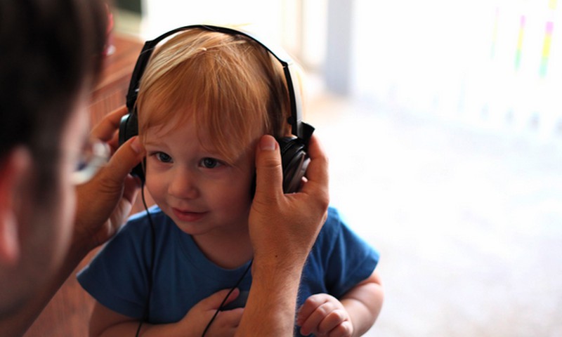 Kokios muzikos klausytis su vaikučiu?
