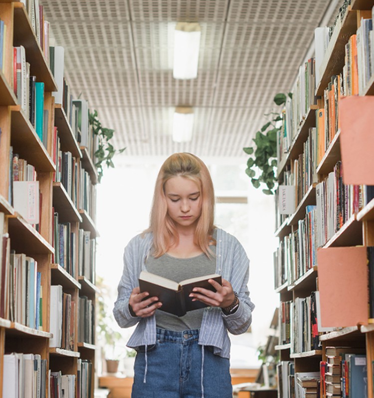 Įdomios knygos paaugliams: nuo realybės iki magijos