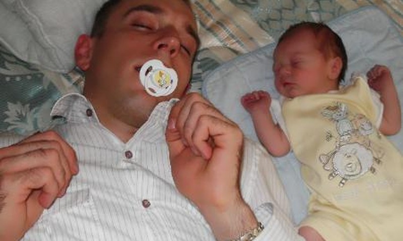 Miegas šalia tėčio saldesnis 
