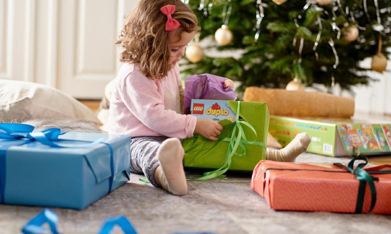LEGO kalėdinių dovanų albumas: patiks visai šeimai!