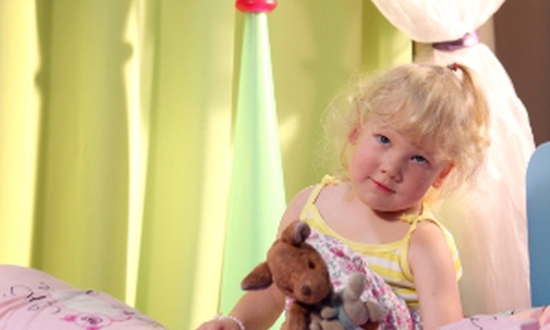 7 patarimai enureze sergančio vaiko tėvams