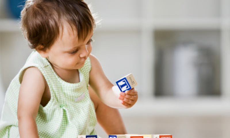 Renkame lavinančius žaislus vaikams nuo 1 iki 3 metų