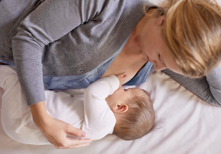 5 dažniausi maitinimo krūtimi sunkumai ir kaip juos įveikti