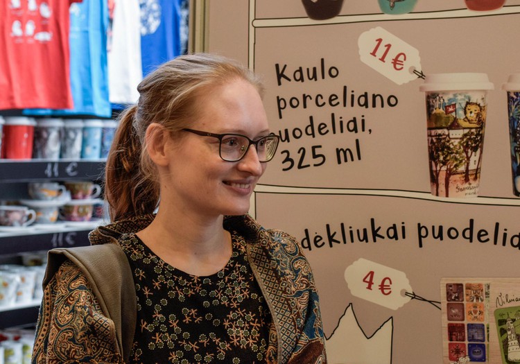 E. V. Buožytė: „Kurti naują pasaulį tekstu ar piešiniais – nuostabus jausmas“