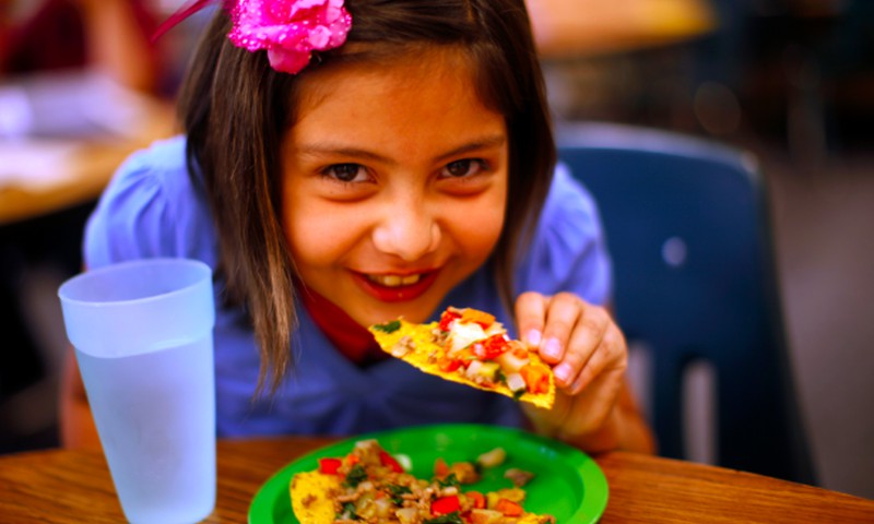 Ar vaikai apsaugomi nuo menkaverčio maisto?