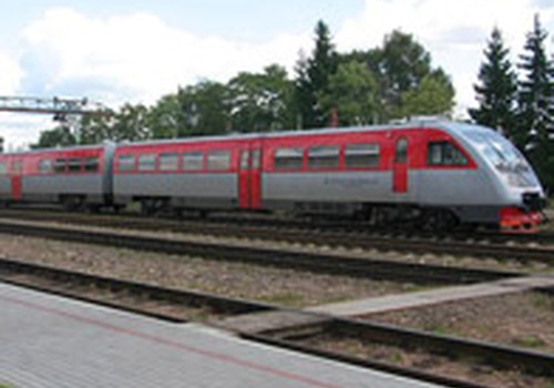 Ar patogu su vaikais keliauti traukiniais Lietuvoje?
