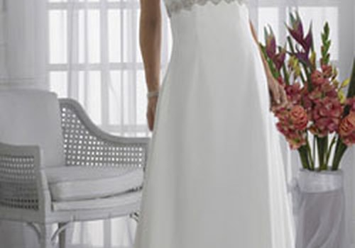 Ilga ar trumpa vestuvinė suknelė?