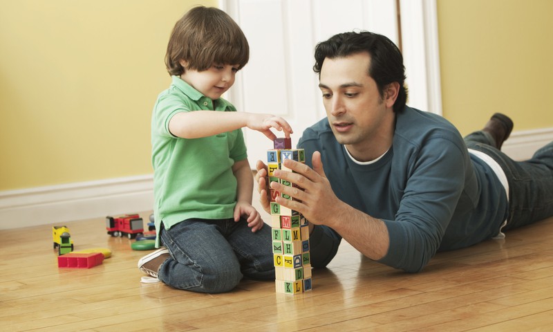 Geriausias tėtis: Kas tapo KOVO mėnesio Tėčiu ir su šeima eis į restoraną "Jurgis ir Drakonas"?