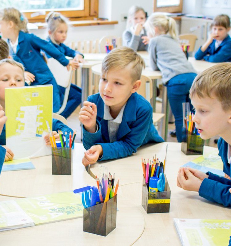 Kaip tinkamiausią mokyklą išsirinkti kartu su vaiku?