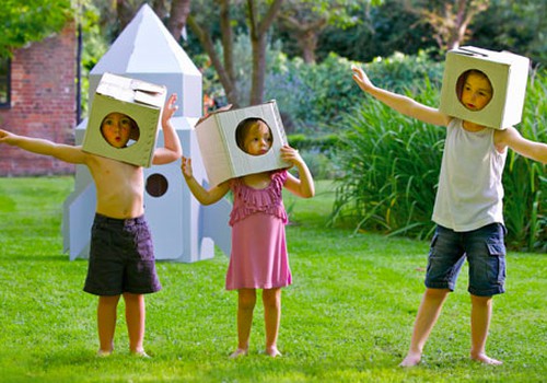 Ką žaisti lauke vasarą: idėjos laisvalaikiui su vaikais