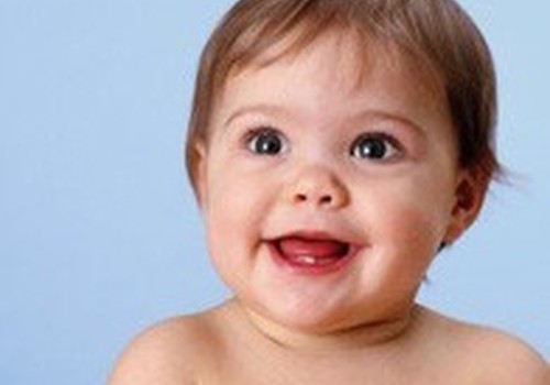 2,3 metų amžiaus vaikas dar neturi visų dantukų: ar sunerimti