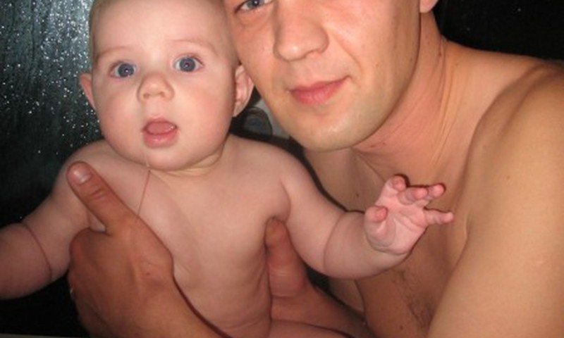 Šaunios maudynės su tėčiu