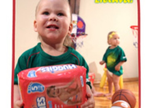 AKCIJA! Krepšinio čempionato metu pirk didelę Huggies Little Walkers® sauskelnių pakuotę pigiau ir gauk krepšinio marškinėlius!