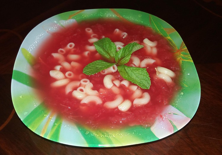 Atsigaivinkime: šalta arbūzo sriuba