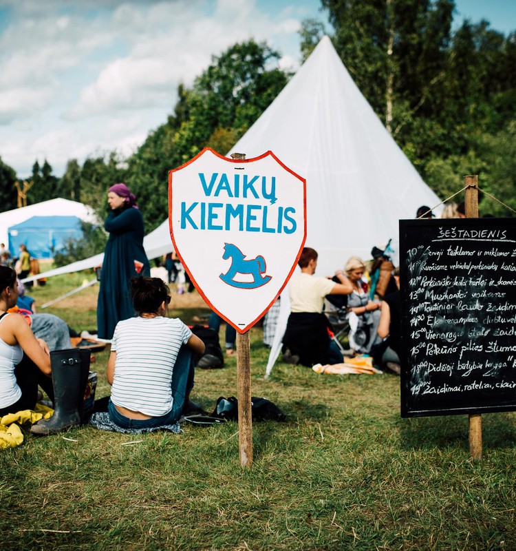 Šeimoms draugiškas festivalis "Mėnuo Juodaragis" šiemet persikels į Žemaitiją