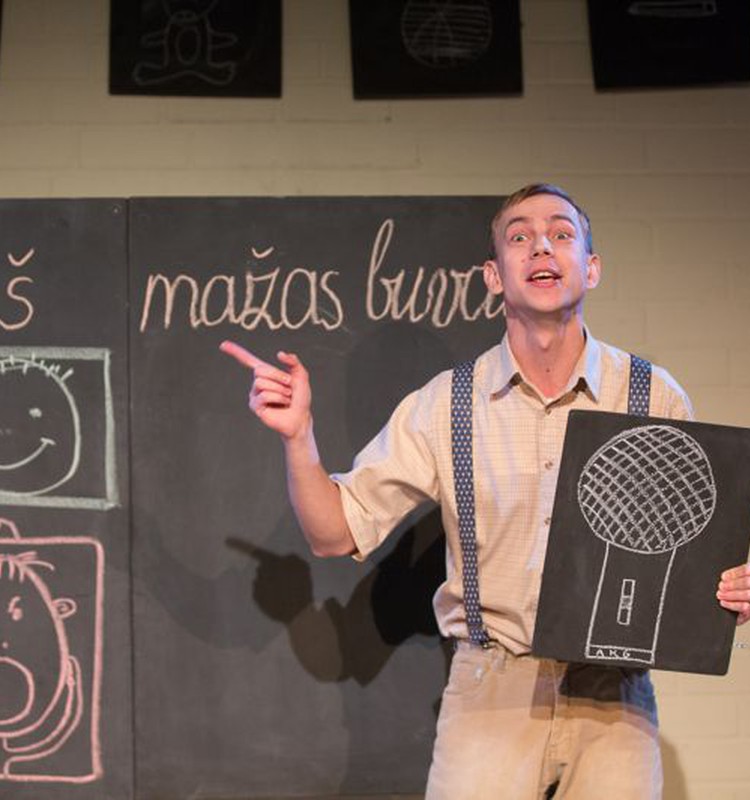 Šį šeštadienį Keistuolių teatre „Kai aš mažas buvau“