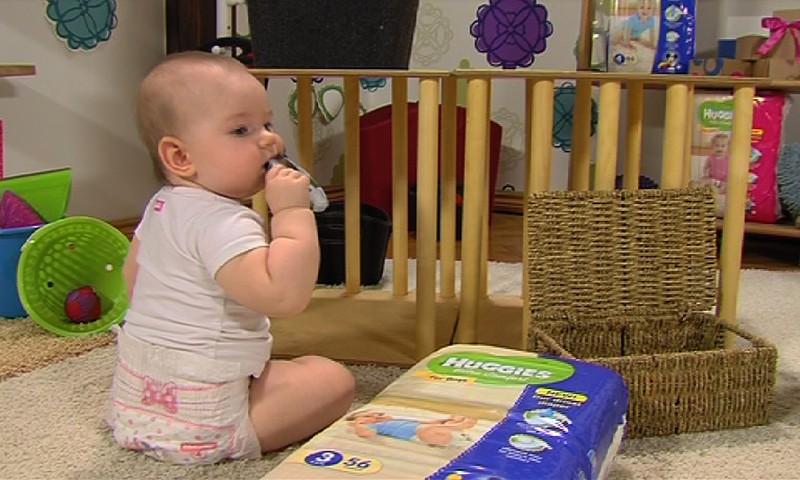 MK laidoje - Huggies Stebuklingas kambarys: 2 serija: vaiko vystymąsis nuo 5 iki 8 mėnesių!