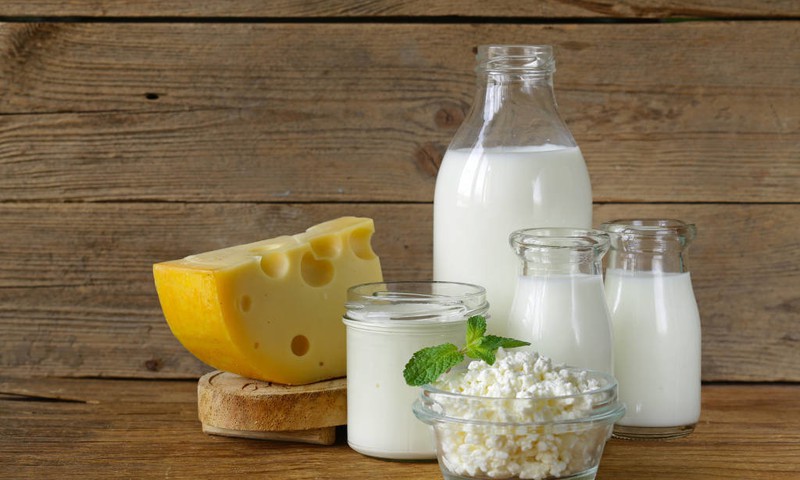 Pieno produktai: nuo kada ir kokie naudingiausi mažyliui?
