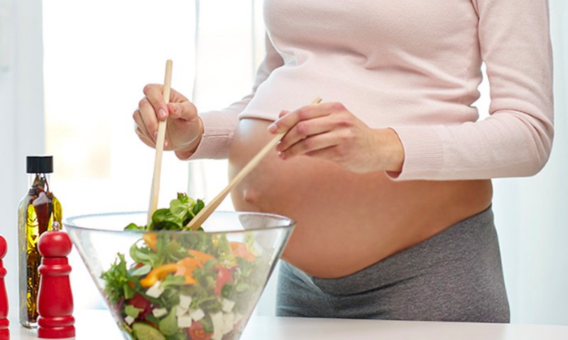 10 svarbiausių vitaminų ir mineralų būsimos mamos lėkštėje