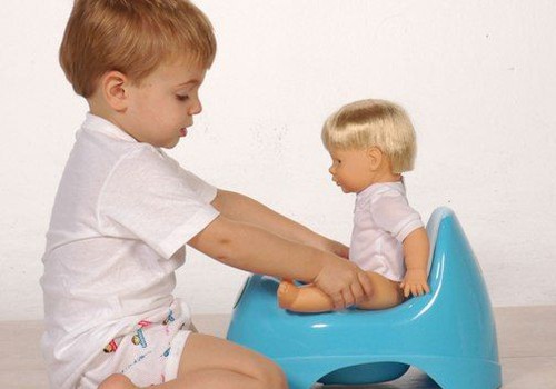 Tėvelių nusivylimas - mažylis nebenori sėstis ant puoduko. Kaip elgtis?