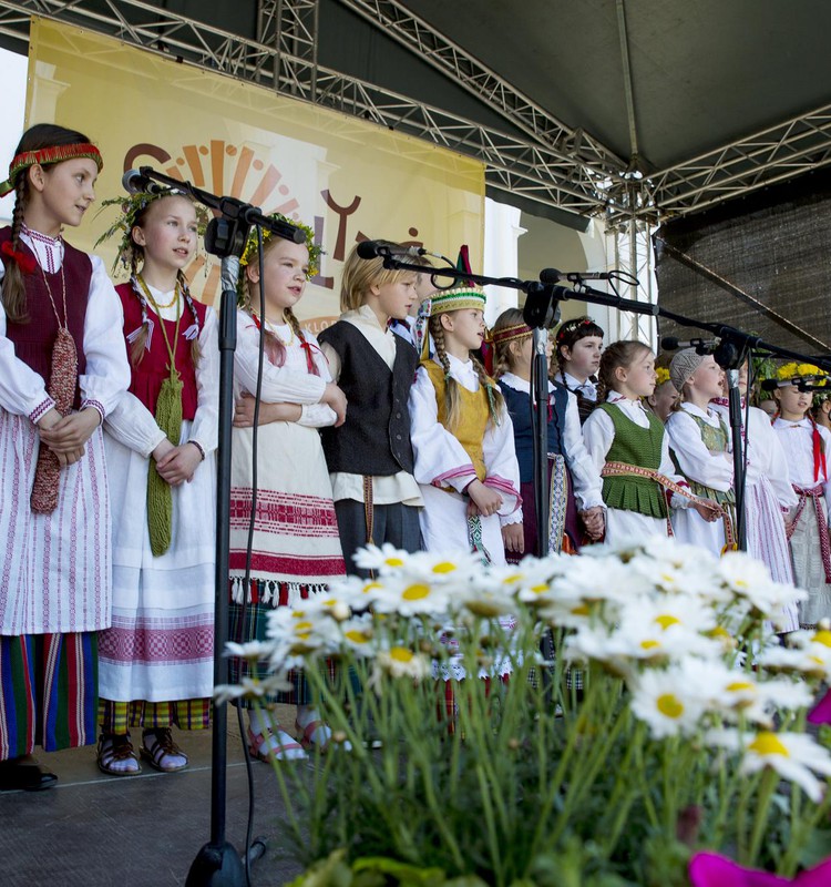 Kviečiame į tarptautinį folkloro festivalį „Skamba skamba kankliai"