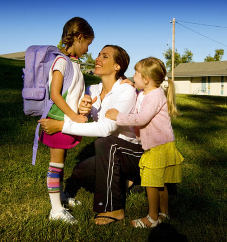 Į mokyklą rugsėjo 2-ąją tėvai galės lydėti vaikus iki 12 metų
